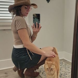 Meet your Posher, Kimberly